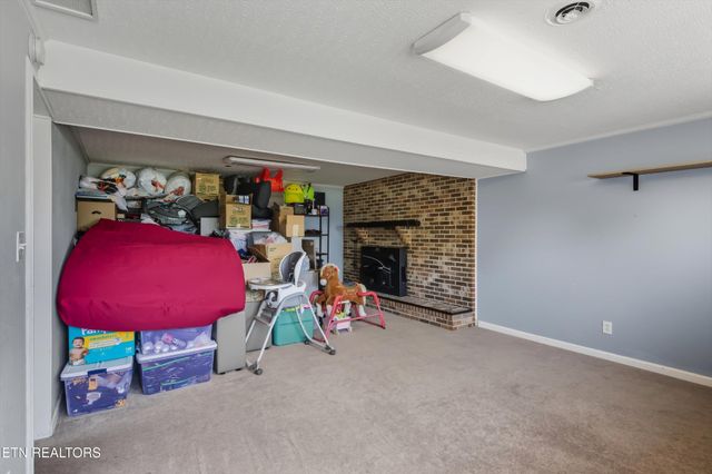 420 First St, Seymour, TN 37865