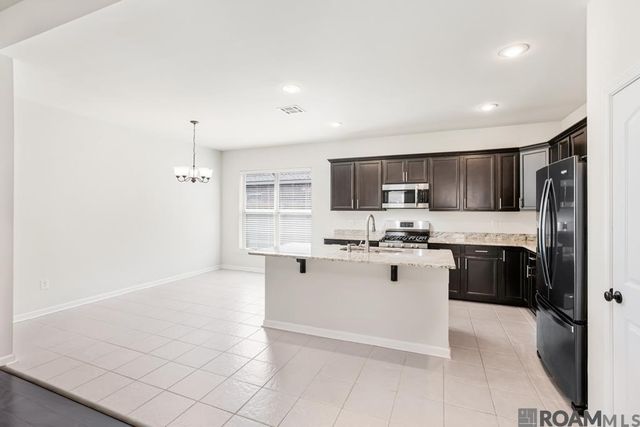 38387 Brown Rd, Prairieville, LA 70769