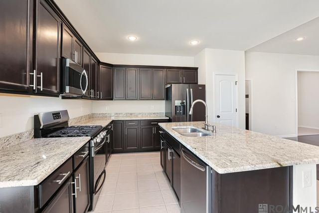 38387 Brown Rd, Prairieville, LA 70769