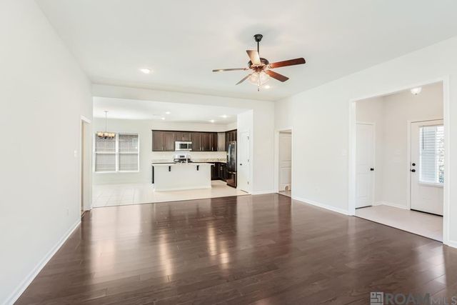 38387 Brown Rd, Prairieville, LA 70769