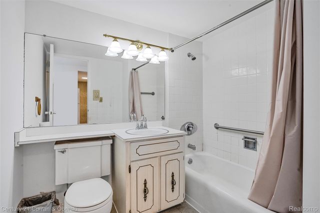22700 Garrison Street 605, Dearborn, MI 48124
