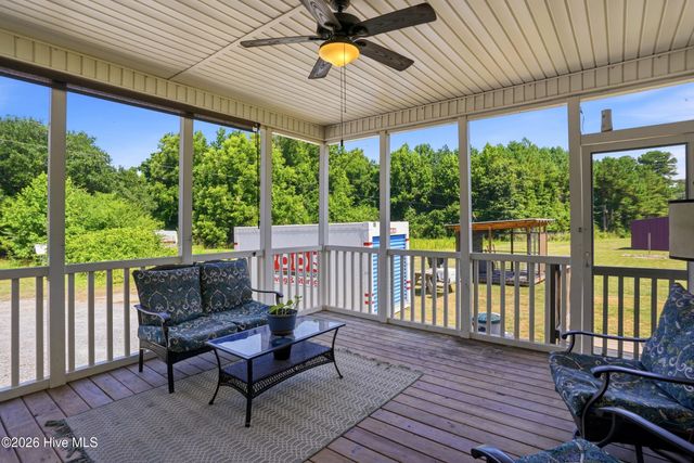 4040 Willard Road, Willard, NC 28478