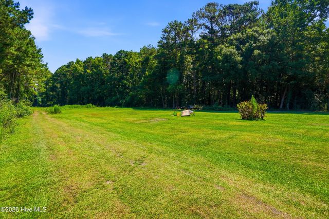 4040 Willard Road, Willard, NC 28478