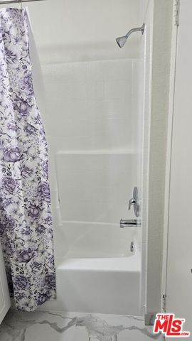 330 Cameron Place 10, Glendale, CA 91207