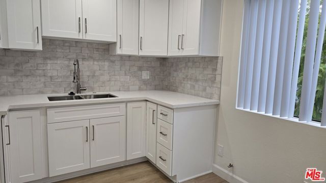 330 Cameron Place 10, Glendale, CA 91207