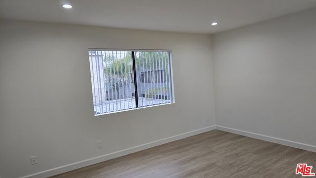 330 Cameron Place 10, Glendale, CA 91207