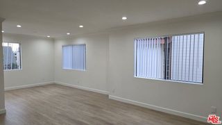 330 Cameron Place 10, Glendale, CA 91207