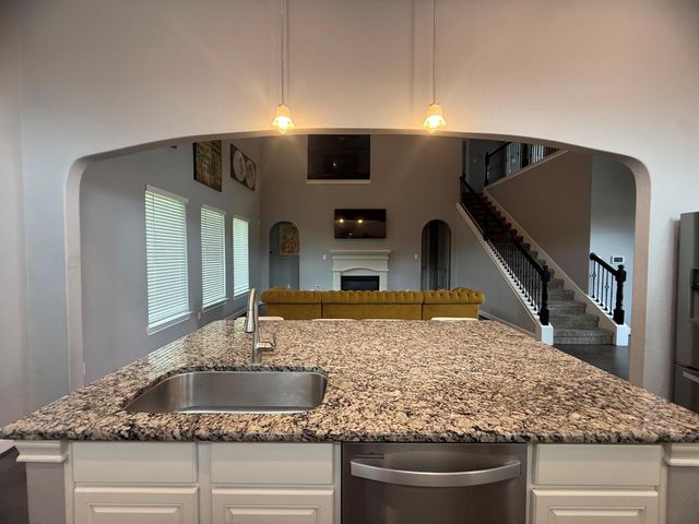 2806 Emerald Pines Lane, Iowa Colony, TX 77583