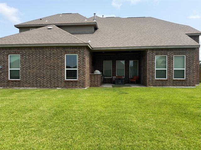 2806 Emerald Pines Lane, Iowa Colony, TX 77583