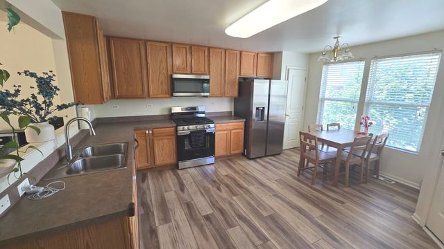 484 Belvedere Lane, Aurora, IL 60502