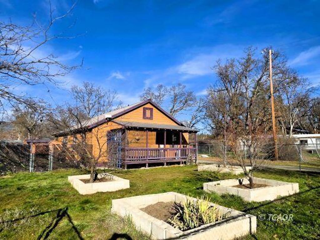 134 Humboldt Street, Hayfork, CA 96041