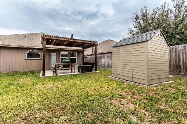 2207 Tallow Dr, Portland, TX 78374
