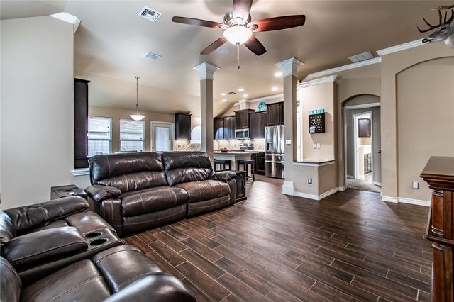 2207 Tallow Dr, Portland, TX 78374