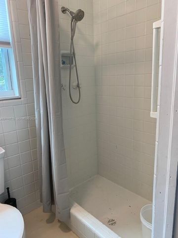 1218 N 24th Ave, Hollywood, FL 33020
