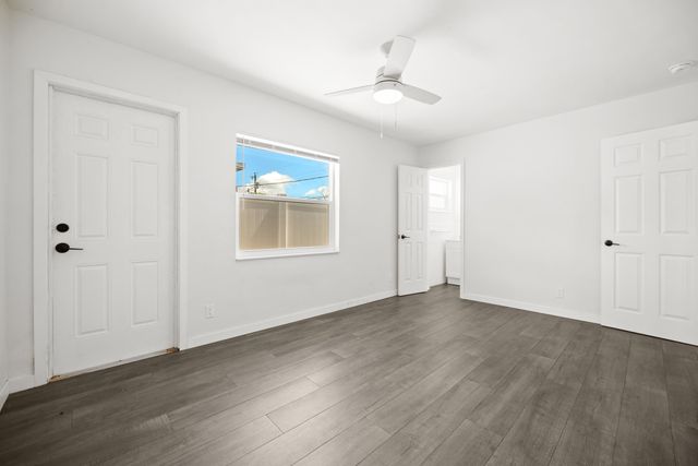 5240 NE 3rd Terrace, Oakland Park, FL 33334