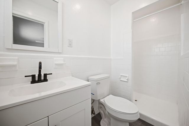 5240 NE 3rd Terrace, Oakland Park, FL 33334