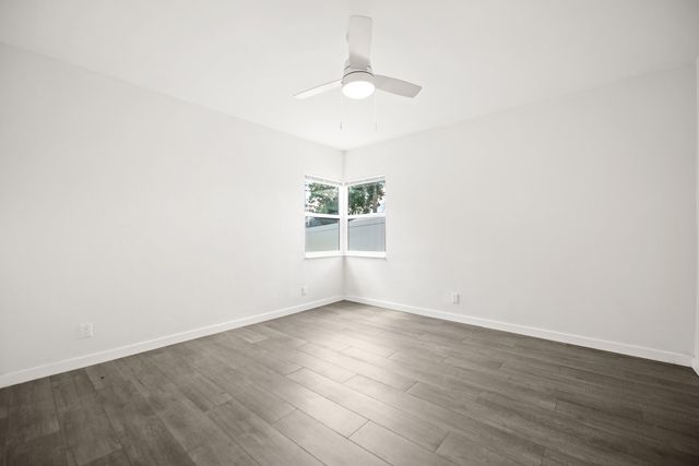 5240 NE 3rd Terrace, Oakland Park, FL 33334