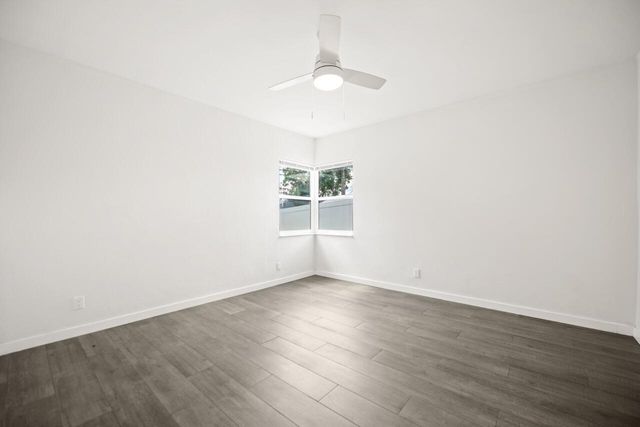 5240 NE 3rd Terrace, Oakland Park, FL 33334