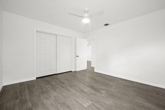 5240 NE 3rd Terrace, Oakland Park, FL 33334