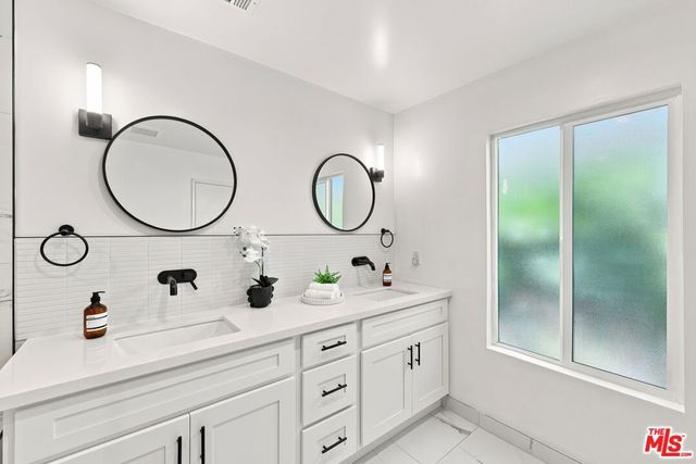 1932 S Crescent Heights Boulevard, Los Angeles, CA 90034