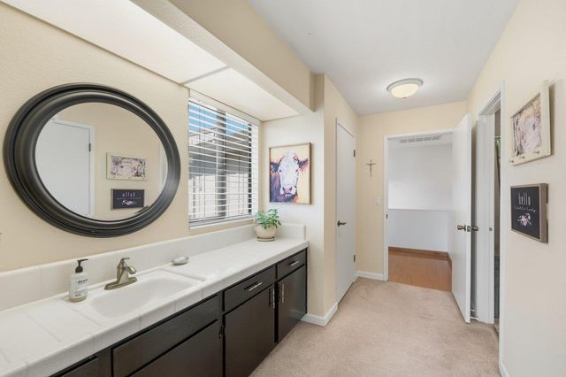 61 Joes Lane, Hollister, CA 95023