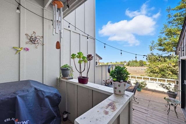 61 Joes Lane, Hollister, CA 95023