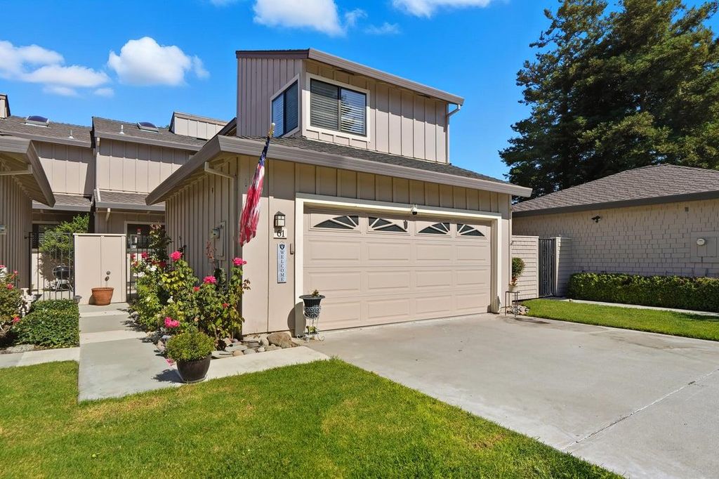 61 Joes Lane, Hollister, CA 95023