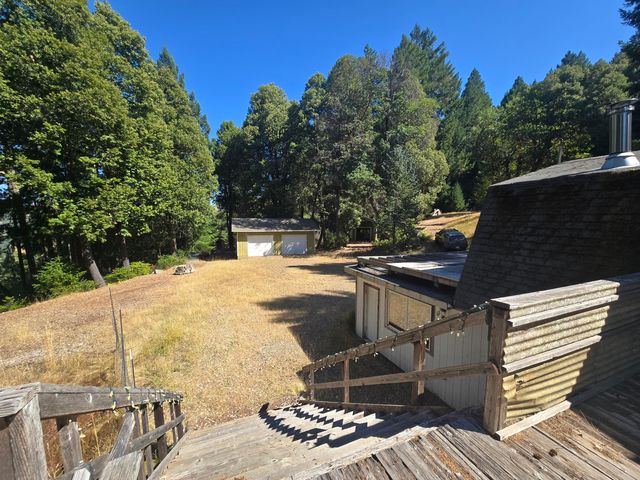 5004 Sprowl Creek Road, Garberville, CA 95542