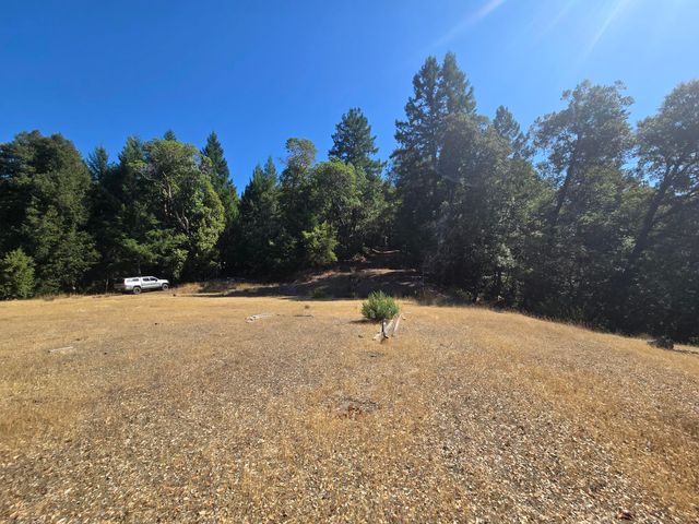 5004 Sprowl Creek Road, Garberville, CA 95542