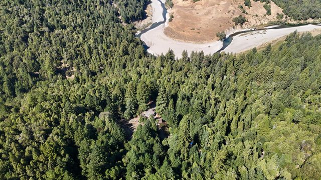 5004 Sprowl Creek Road, Garberville, CA 95542