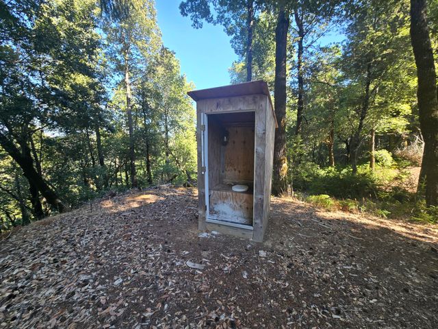 5004 Sprowl Creek Road, Garberville, CA 95542