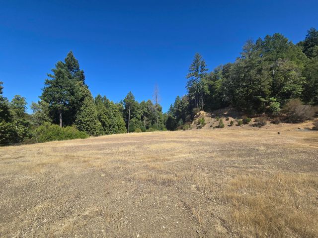 5004 Sprowl Creek Road, Garberville, CA 95542