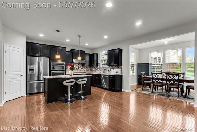 29926 Autumn Gold Drive, Lyon Charter Township, MI 48165