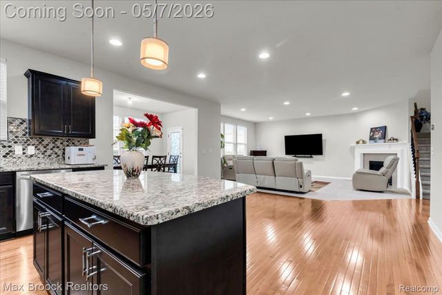 29926 Autumn Gold Drive, Lyon Charter Township, MI 48165