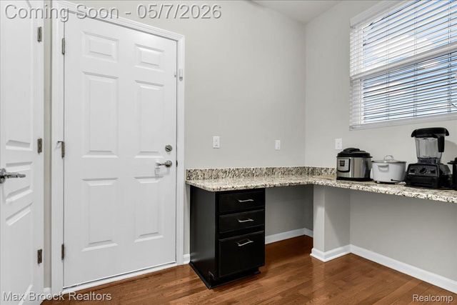 29926 Autumn Gold Drive, Lyon Charter Township, MI 48165