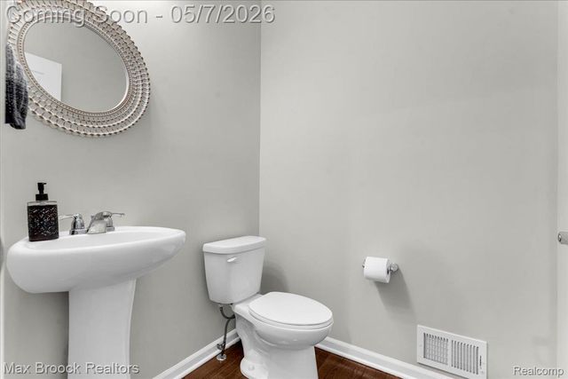29926 Autumn Gold Drive, Lyon Charter Township, MI 48165