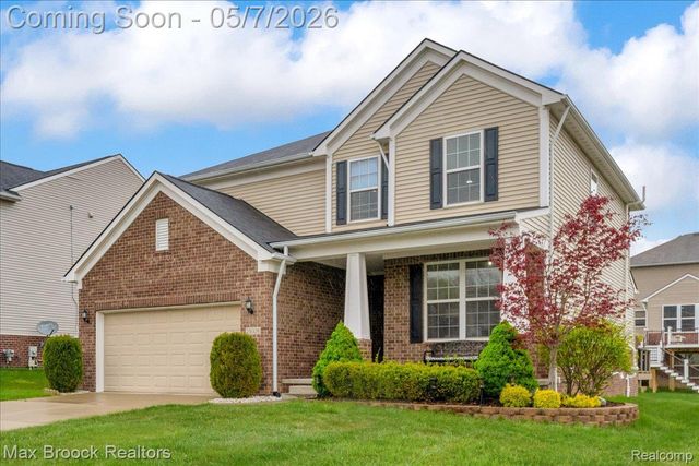 29926 Autumn Gold Drive, Lyon Charter Township, MI 48165