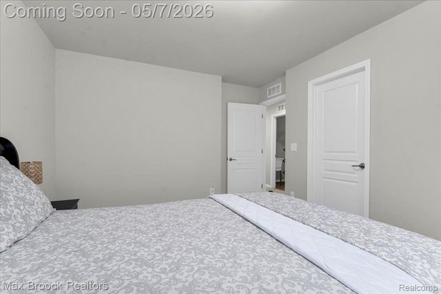 29926 Autumn Gold Drive, Lyon Charter Township, MI 48165