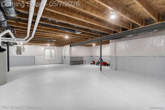 29926 Autumn Gold Drive, Lyon Charter Township, MI 48165