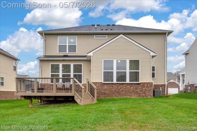 29926 Autumn Gold Drive, Lyon Charter Township, MI 48165