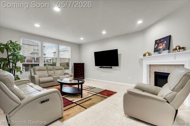 29926 Autumn Gold Drive, Lyon Charter Township, MI 48165