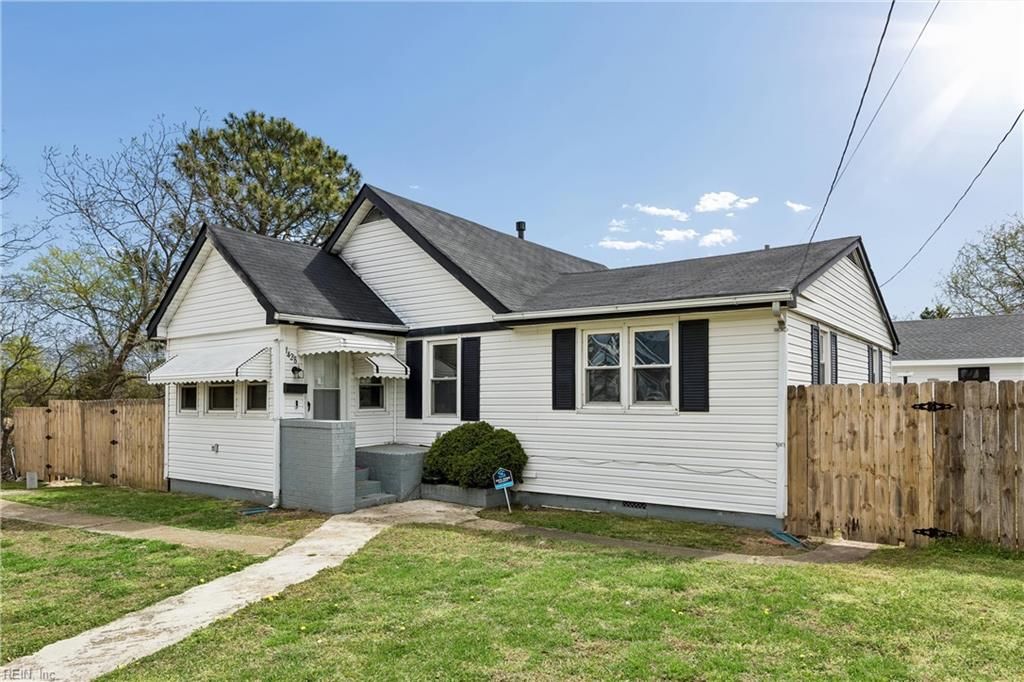 1428 24th ST A, Newport News, VA 23607