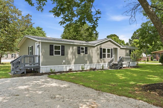 644 Summer Dr., Conway, SC 29526