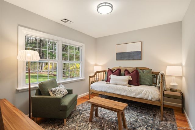 4 Richard Terrace, Hartsdale, NY 10530