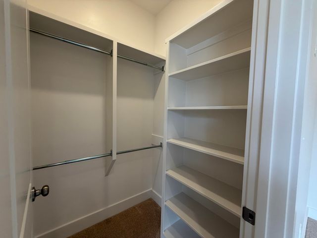 16 E Augusta Ct., Hattiesburg, MS 39402