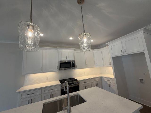 16 E Augusta Ct., Hattiesburg, MS 39402