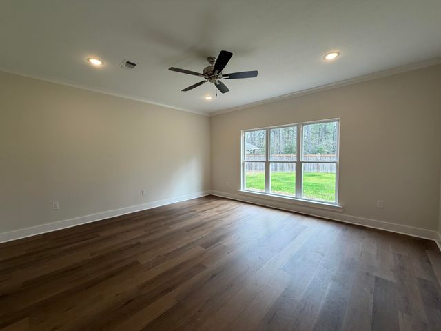 16 E Augusta Ct., Hattiesburg, MS 39402