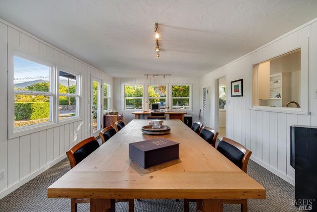 1234 Davis Ln, St. Helena, CA 94574