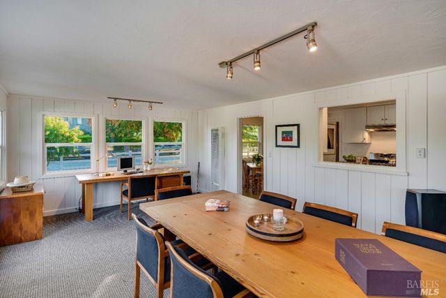 1234 Davis Ln, St. Helena, CA 94574