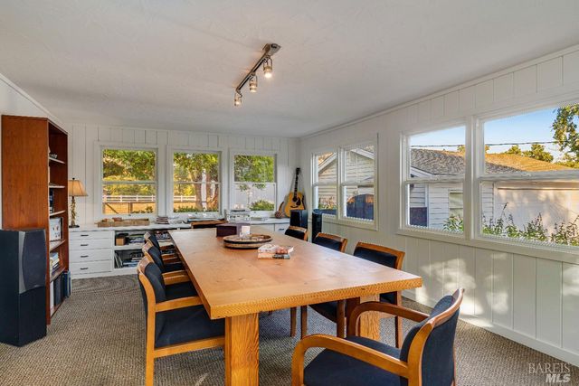 1234 Davis Ln, St. Helena, CA 94574